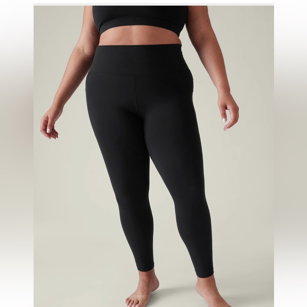 Athleta Black Salutation Leggings
